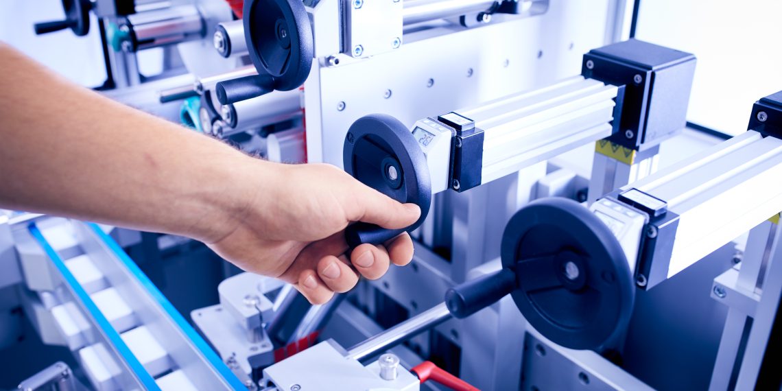 Der Tamper-Evident Etikettierer von LSS ist flexibel und benutzerfreundlich.