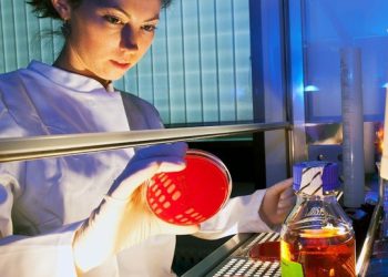 Minderung der Risiken durch Legionellen in Verdunstungskühlanlagen