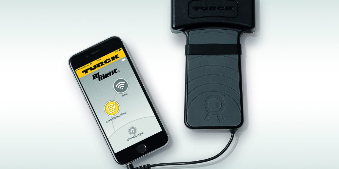 Turcks PD20-UHF-Handheld lässt sich ganz einfach über ein Smartphone oder Tablet steuern.