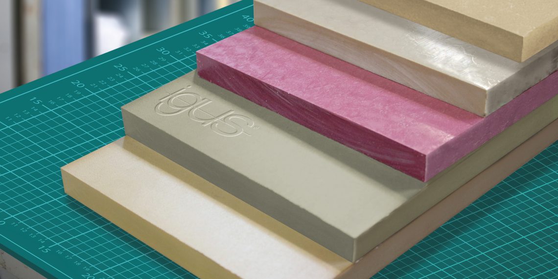 Die neuen Plattenstreifen aus igus Hochleistungskunststoffen bieten dem Anwender jetzt noch mehr Freiheiten in der geometrischen Gestaltung seines verschleißfesten Sonderteils.