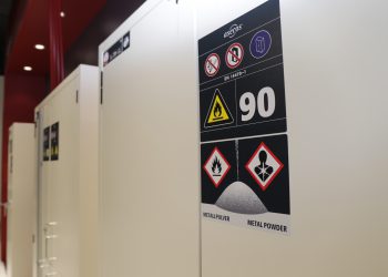 asecos: Erster Sicherheitsschrank für Metallpulver