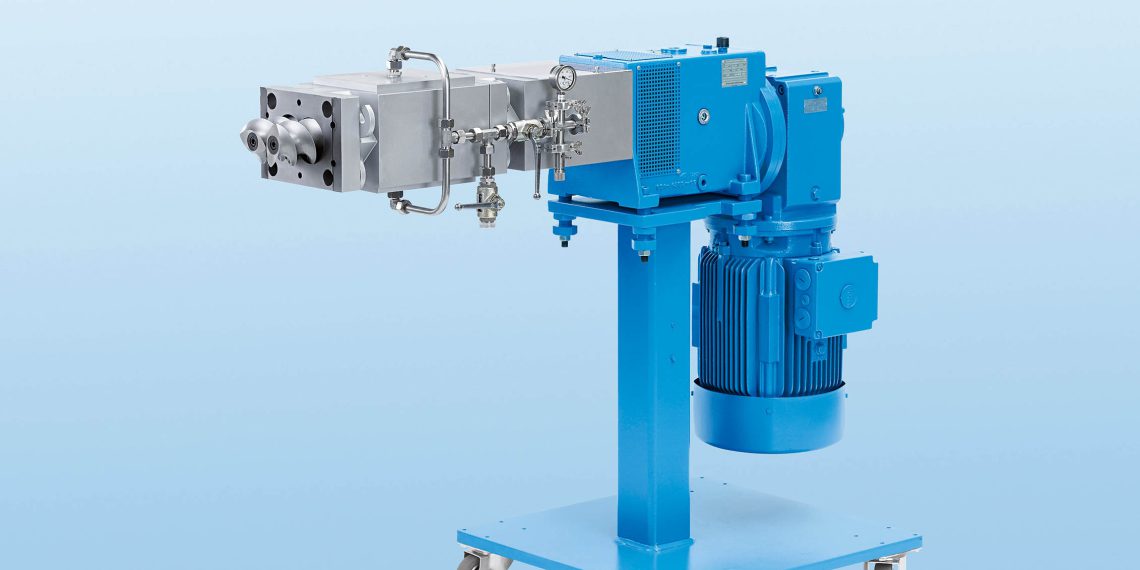 Die Coperion Seitenbeschickung ZS-B mit patentierter Feed Enhancement Technology (FET) steigert das Material-Aufnahmevermögen bei der Verarbeitung einzugsbegrenzter Produkte um das bis zu Dreifache.