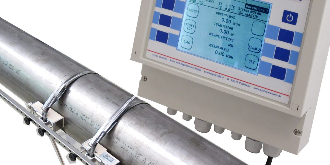 Der mobile Ultraschall-Durchflussmesser deltawaveC-F mit erweiterten Datenlogger-Funktionen dient u.a. zur Kennlinienerfassung.