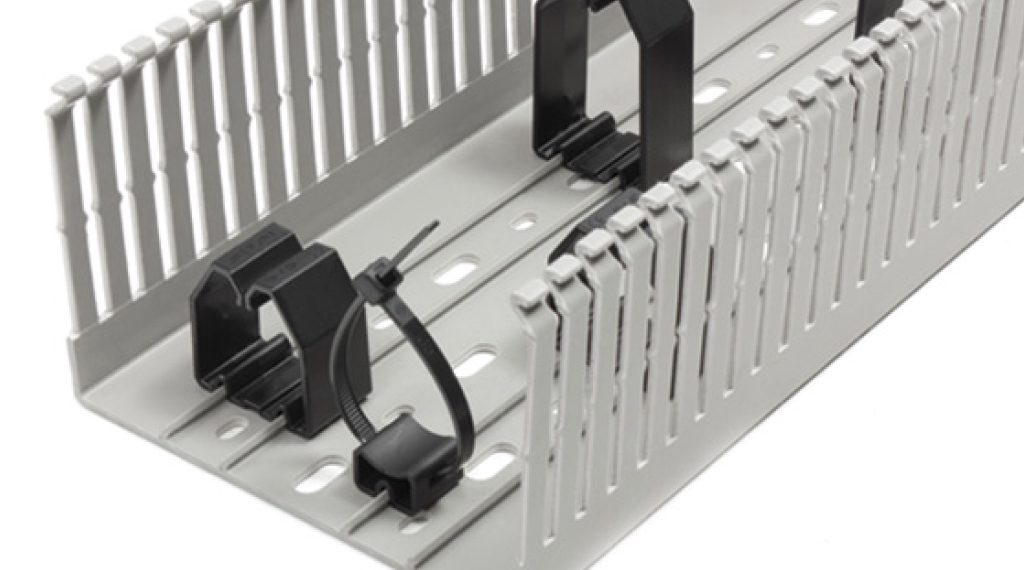 Die neuen Drahthalter für VK-Verdrahtungskanäle. Bild: Conta-Clip