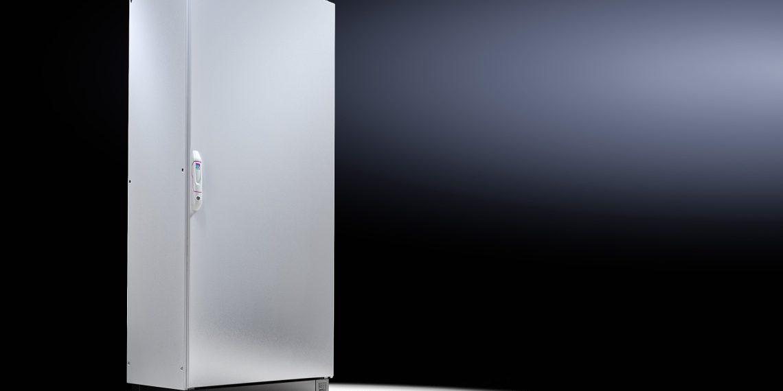 Rittal mit neuem Großschranksystem VX25