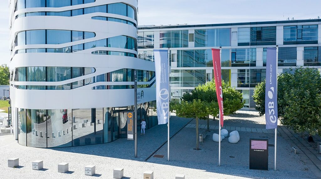 Ein­zug ins Inno­va­tions- und Grün­der­zen­trum Bio­tech­no­lo­gie (IZB)