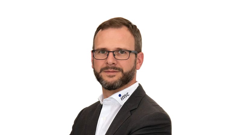 Nils Becker