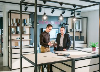 Raum für Ideen: Auf 16.000 m2 entstand am österreichischen Hauptsitz des Polymerspezialisten REHAU in Guntramsdorf ein Campus für Innovation und Inspiration.