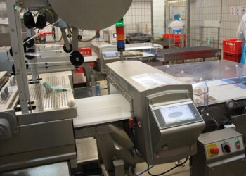 Strengs­te Qua­li­täts­vor­ga­ben gesi­chert durch High-Tech Metalldetektor